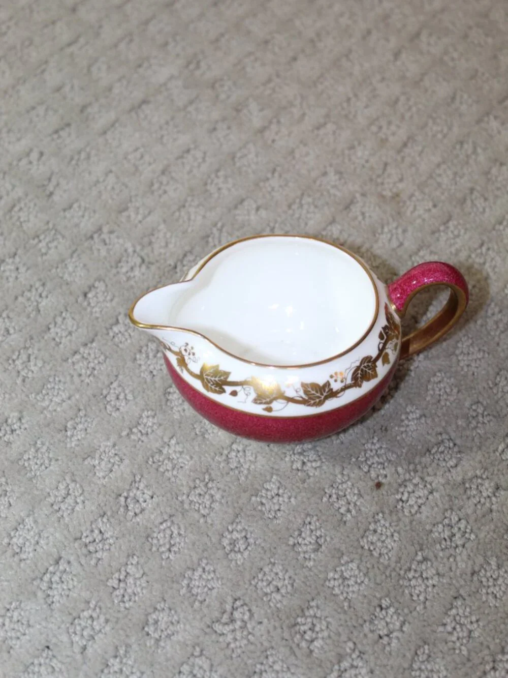 Wedgwood Whitehall W3994 Powder Ruby Bone China Creamer